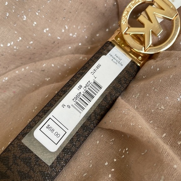 Brand New Michael Kors Reversible Brown Floral Belt w/ Gold Tone Buckle main image 6